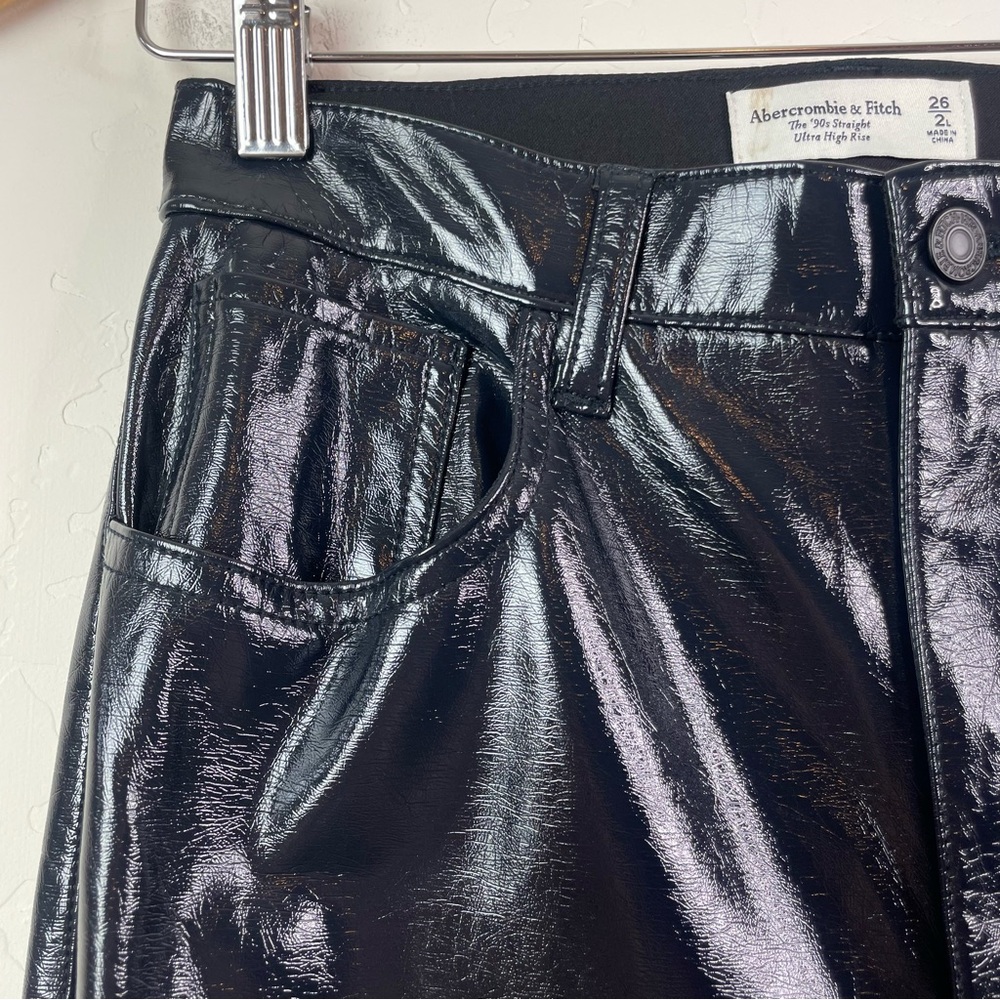 Abercrombie & Fitch The 90s Straight Ultra High Rise Shiny Vegan Leather Pants - Picture 6 of 16